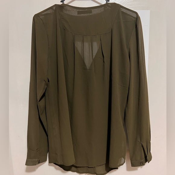 Urban Coco sheer blouse women’s size medium - Picture 4 of 15